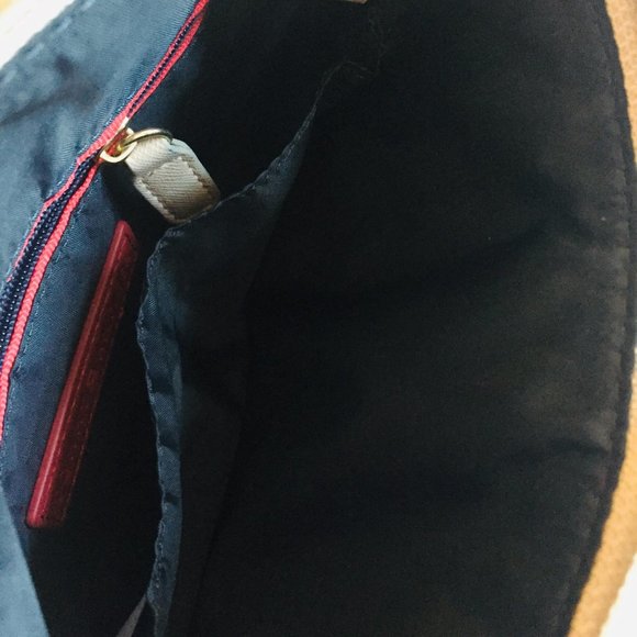 Tommy Hilfiger Women Cream Crossbody Bag - Picture 8 of 16